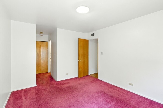 Building Photo - 6230 War Lodge Ln