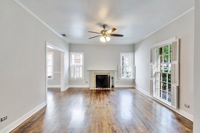 Building Photo - 1511 W 30th St