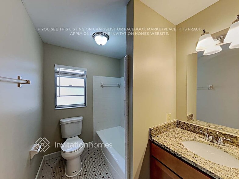 Building Photo - 23203 Lucerne Pl