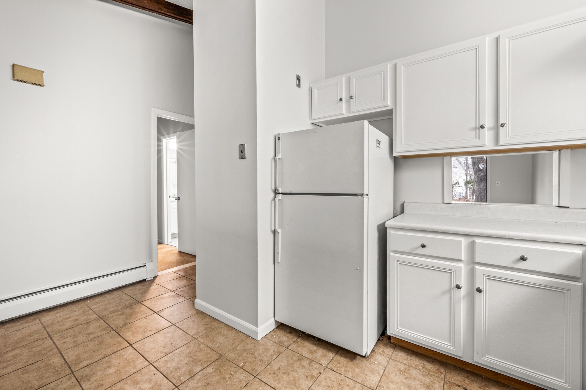 Building Photo - 341 Oak St