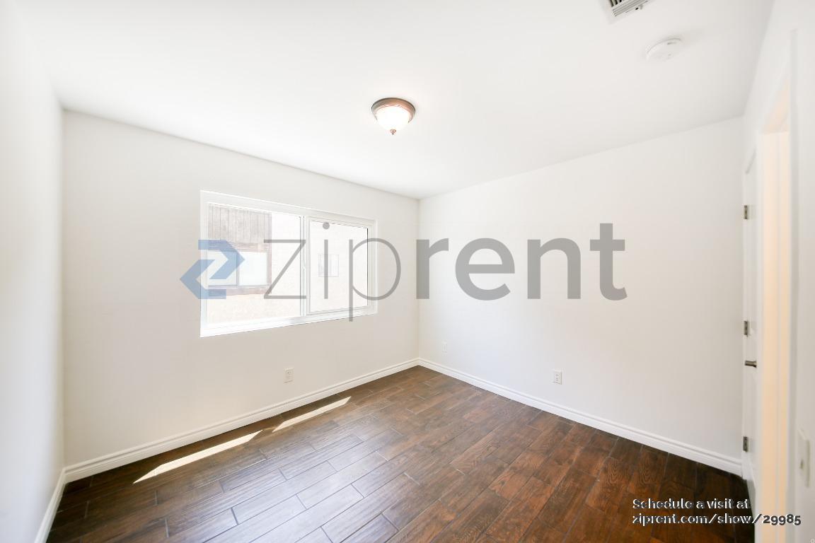 Building Photo - 14401 Plummer St