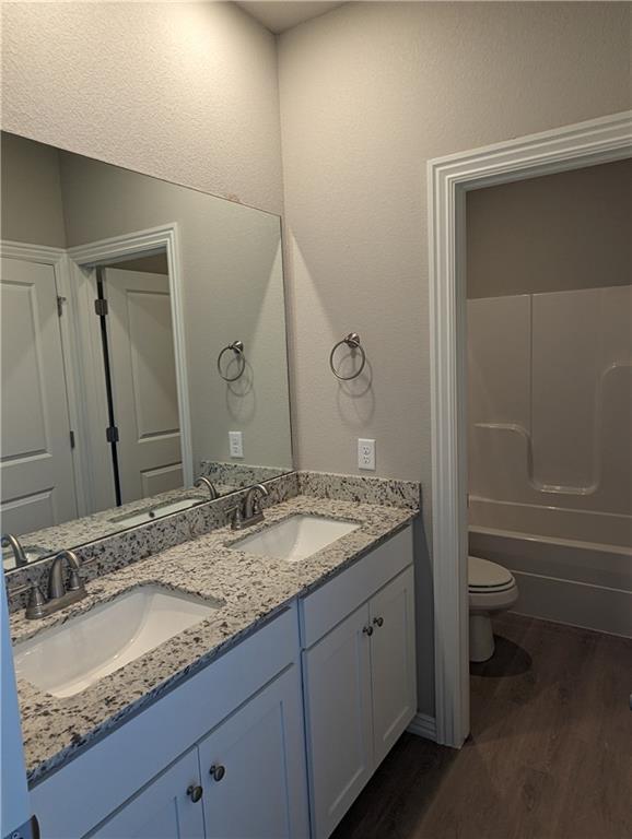 Building Photo - 1606 SW Casuarina Dr
