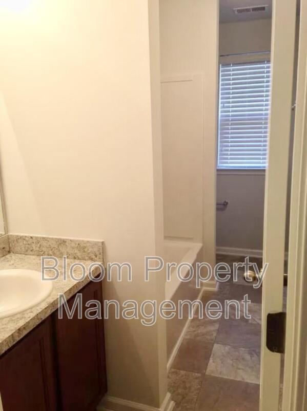Building Photo - 4995 Hay Bale Ct