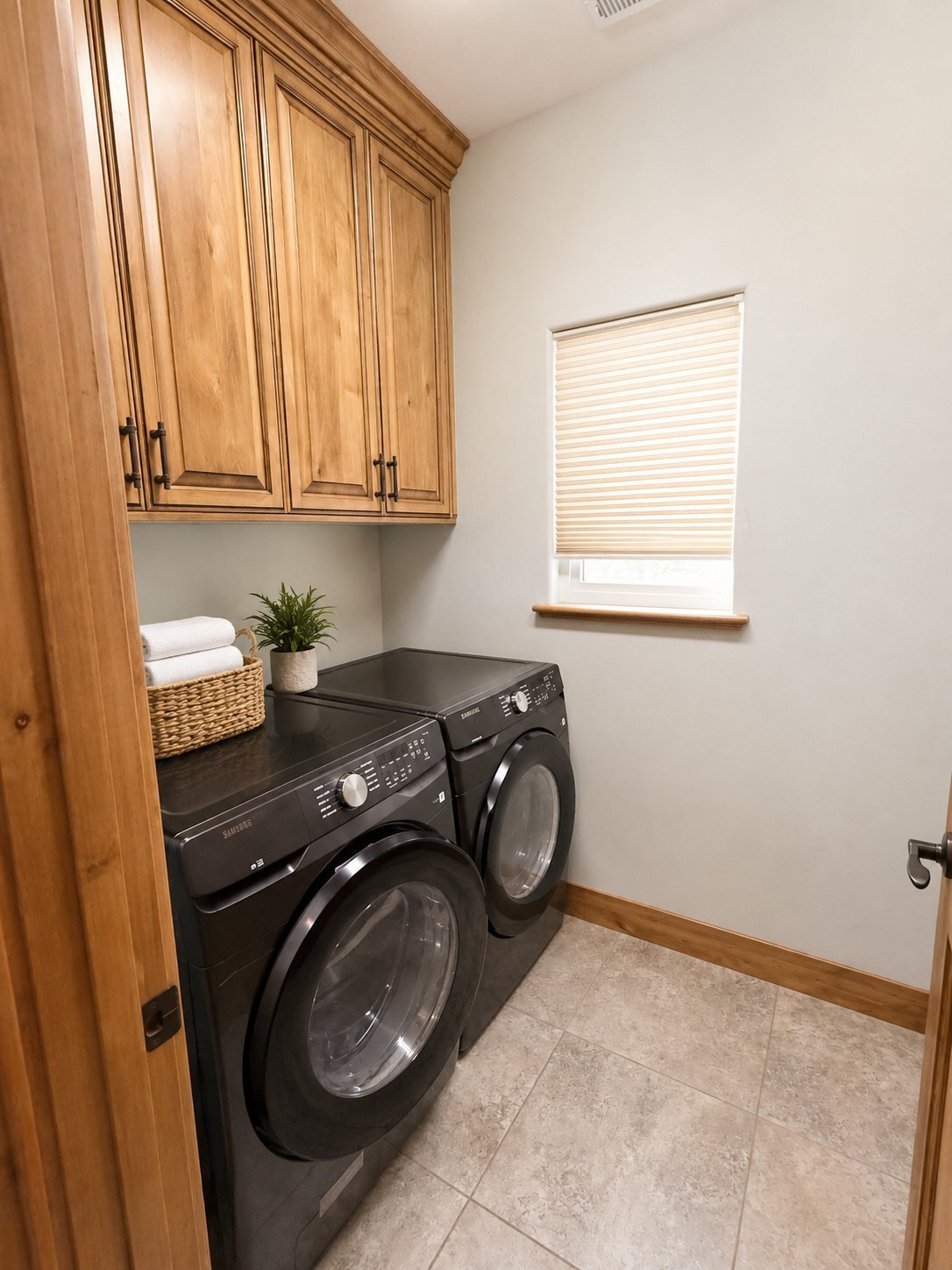 Building Photo - 2098 Lamb Ln