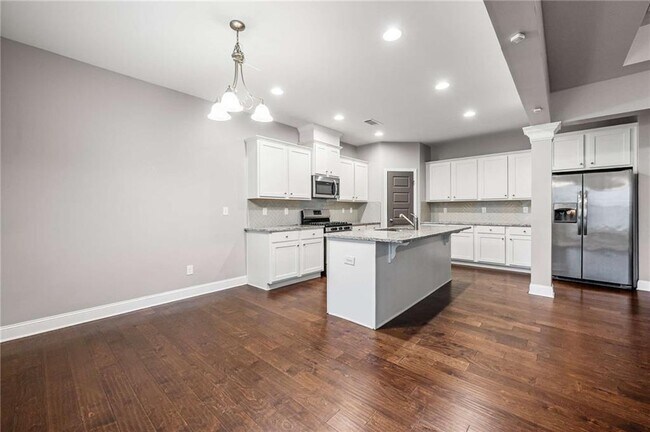 Building Photo - 1880 Cobblefield Cir