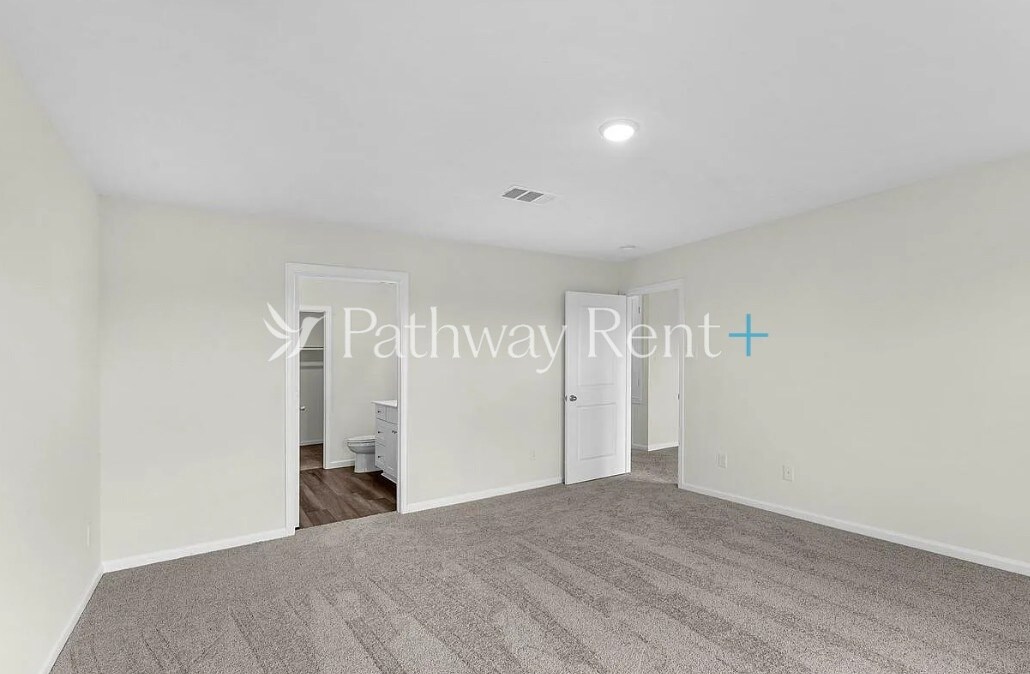 Building Photo - 1074 Large Poppy Dr