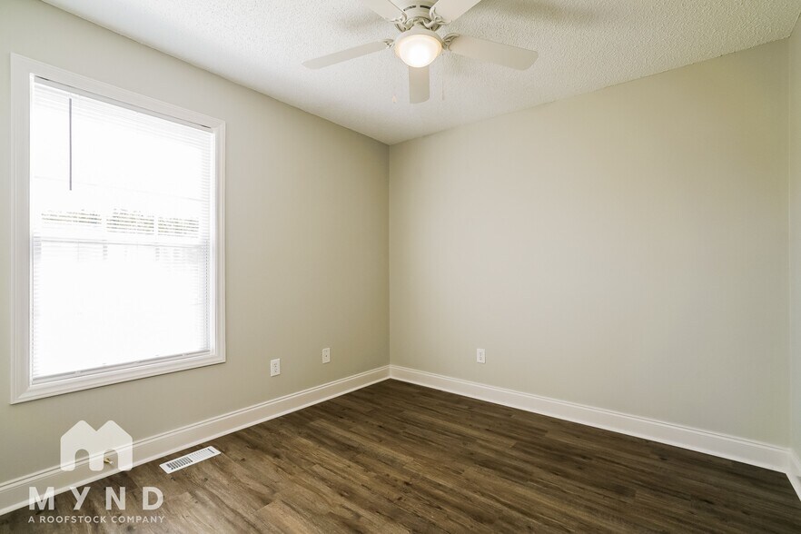 Building Photo - 54 Pedernales Dr