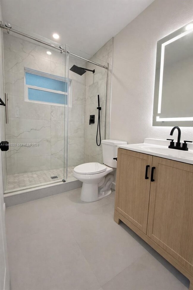 Building Photo - 1696 CR 607