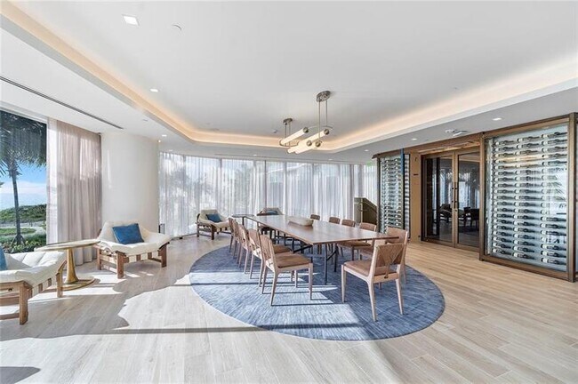 Building Photo - 1116 N Ocean Blvd