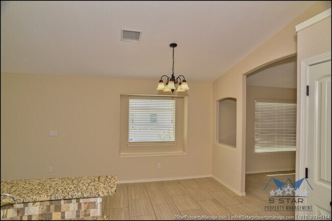 Building Photo - 14920 Tim Hardaway