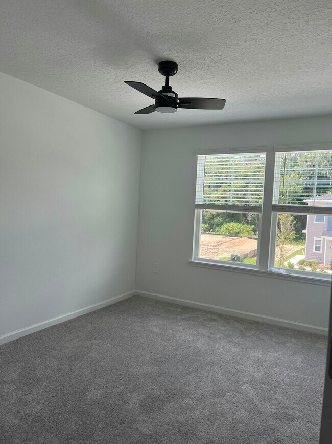 Building Photo - 3491 SE 37th Ct