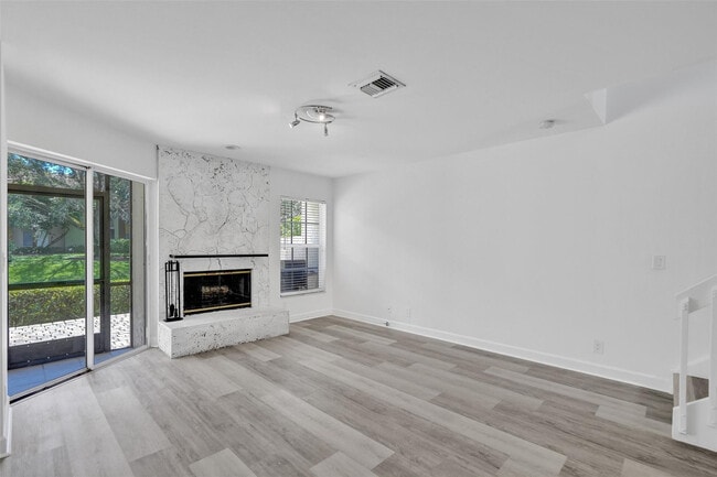 Building Photo - 11652 NW 19th Dr