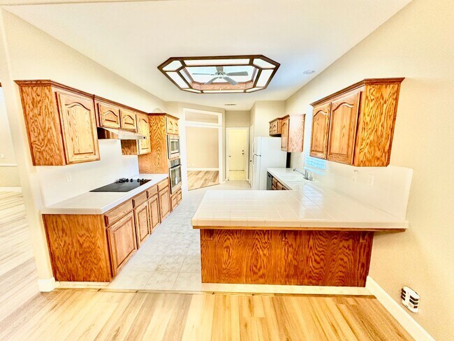 Building Photo - North Clovis 3/2 Near Buchanan Education C...