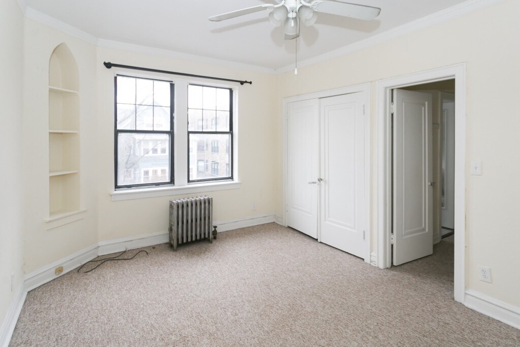 Building Photo - 4842 N Damen Ave