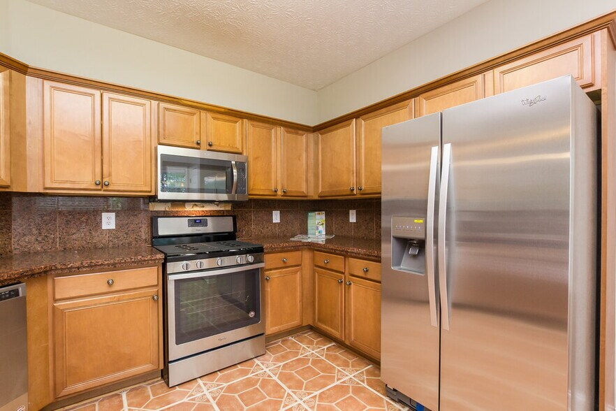 Building Photo - 2159 Caneridge Dr