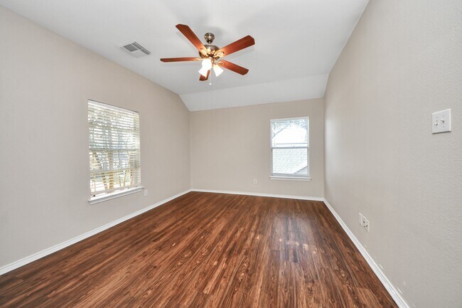 Building Photo - 1903 Ryansbrook Ln