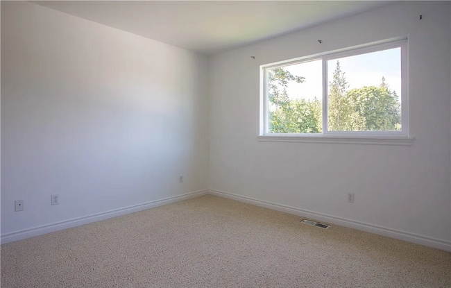 Building Photo - 4402 D St
