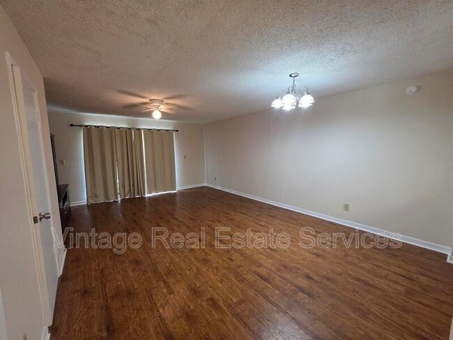 Building Photo - 5202 Sunridge Palms Dr