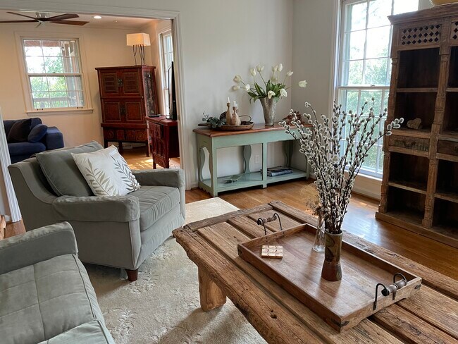 LIVING ROOM - 4633 Benton Smith Rd