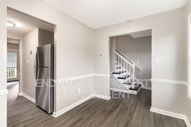 Building Photo - 4600 Glenway Ave