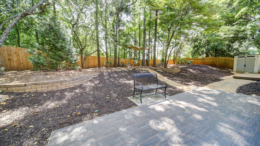 Building Photo - 680 Evening Pine Ln