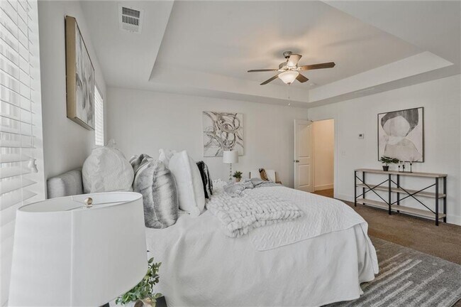 Building Photo - 2235 Mulsanne Dr