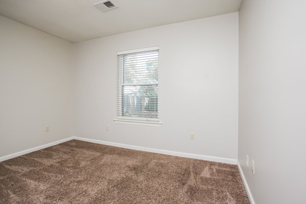 Building Photo - 5822 Michaelson Dr