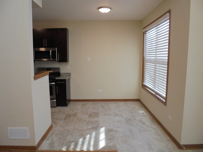 Building Photo - 736 Big Timber Dr