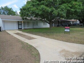 Building Photo - 419 Anton Dr