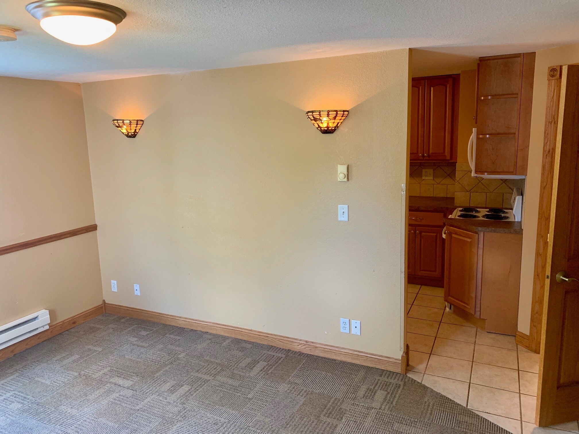 Building Photo - 221 8th St S