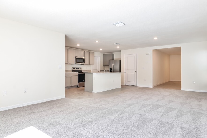 Building Photo - 36502 Spanish Rose Dr