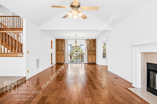 Building Photo - Beautiful 4bd 3ba home in Los Cerros Neigh...