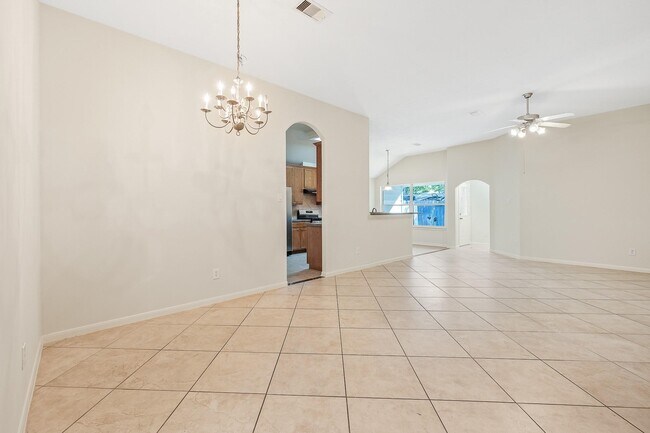 Building Photo - 8027 Daylilly Creek Dr