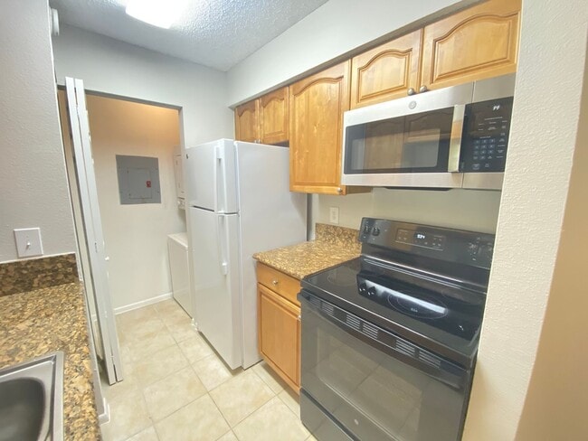Building Photo - 208 Afton Square