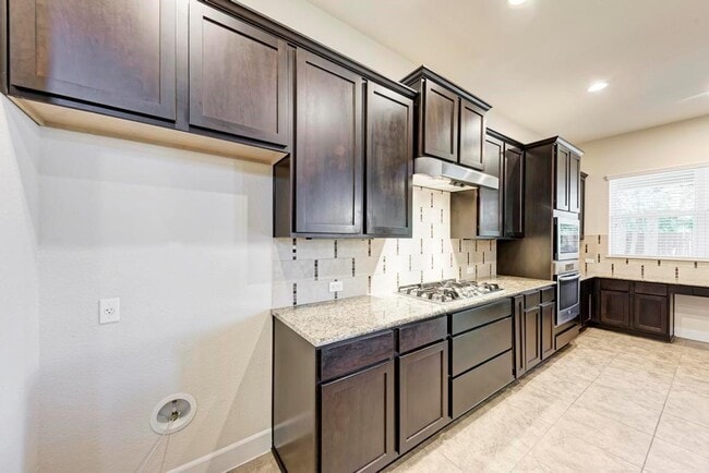 Building Photo - 321 Navigator Dr