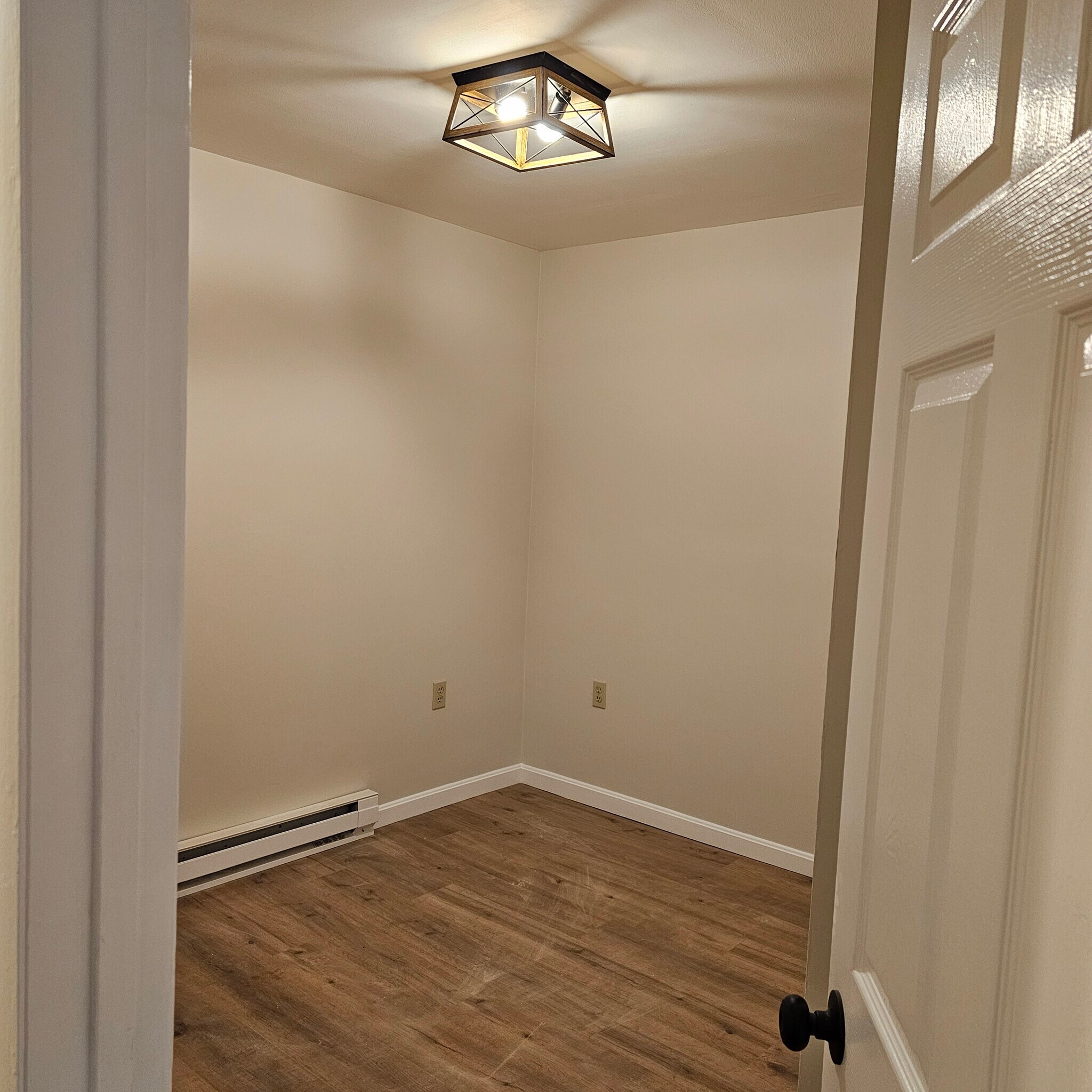 Building Photo - 43 W Main St