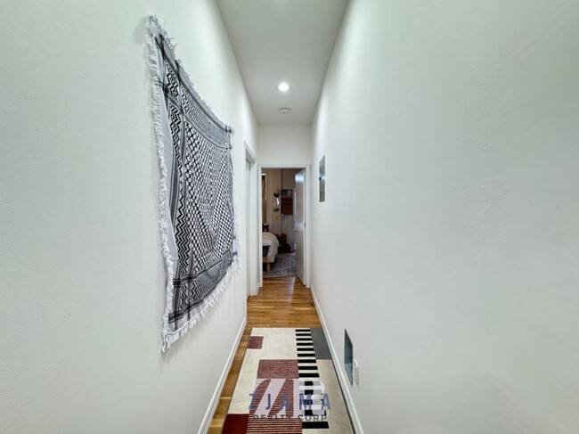 Building Photo - 2 bedroom in Brooklyn NY 11215