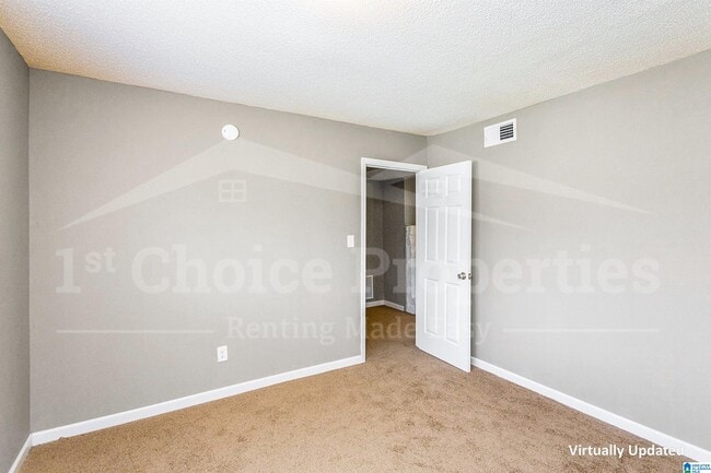 Building Photo - 4021 Debby Dr