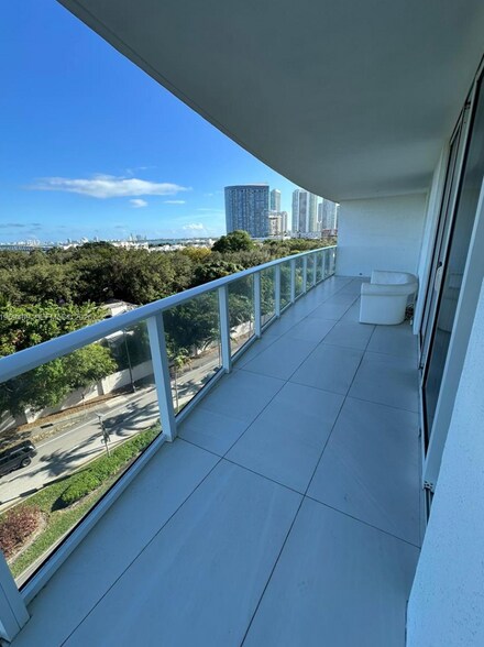 Building Photo - 4250 Biscayne Blvd