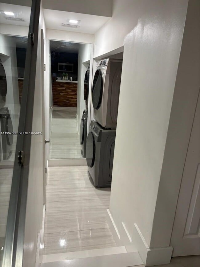 Building Photo - 8243 NW 8th Ct