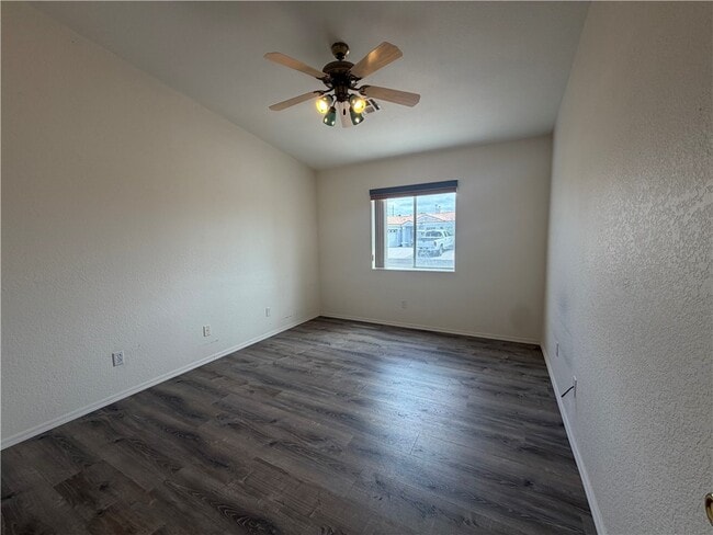 Building Photo - 6529 Lantana Dr