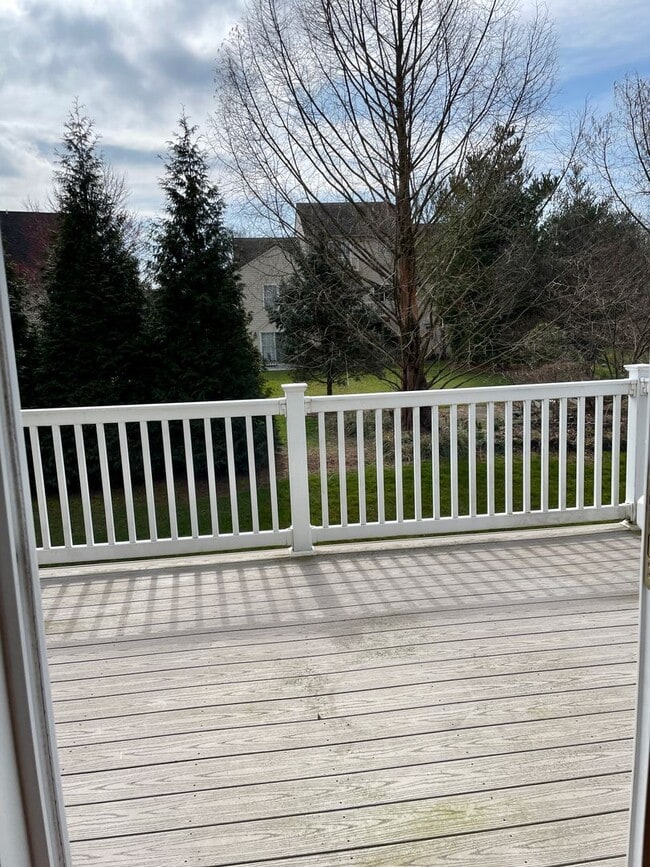 Building Photo - Single Family 4 Bed 3 Bath Home in LS School District