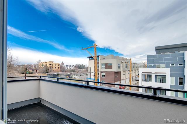Building Photo - 3312 W 17th Ave