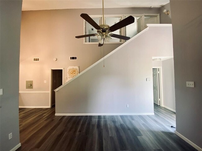 Building Photo - 5981 Arapaho Rd