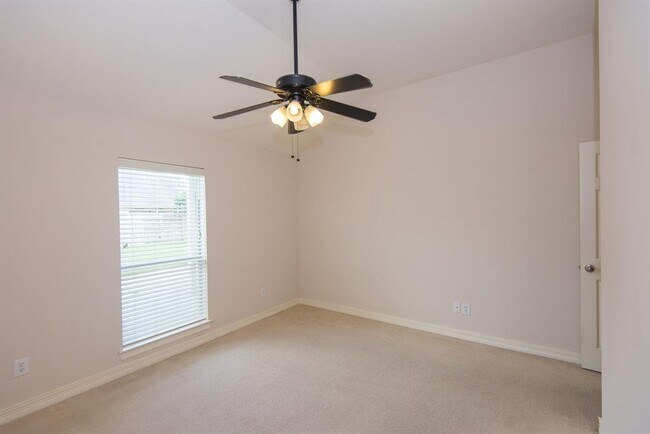 Building Photo - 2313 Echo Harbor Dr