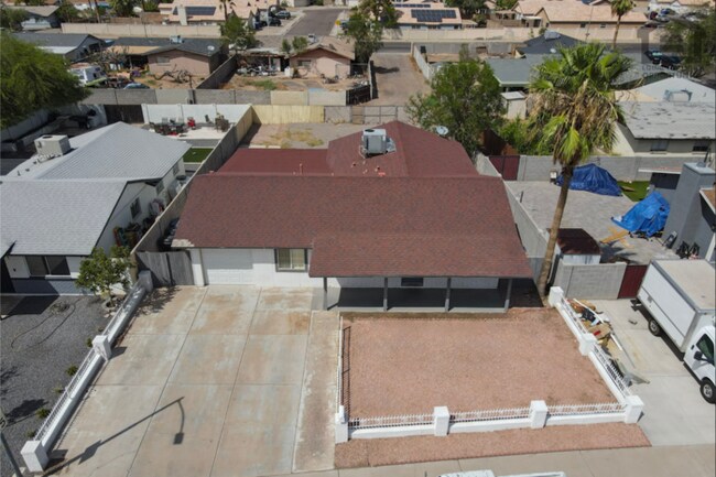 Building Photo - 4Bed/2Bath House at Chandler Blvd/McQueen Rd! Ready for Immediate Move-In! – NO HOA!