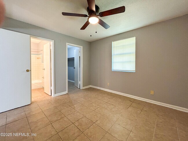 Building Photo - 1122 Woodruff Ave