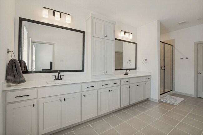 Building Photo - 8895 Stablehand Mews