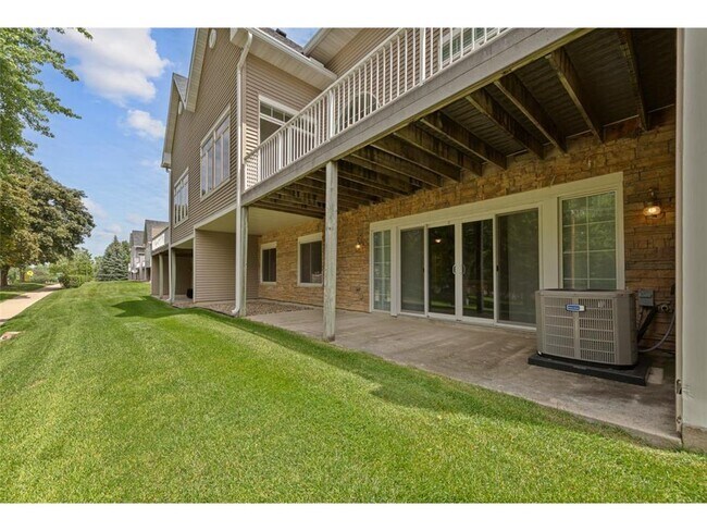 Building Photo - 1128 Shumway Ct