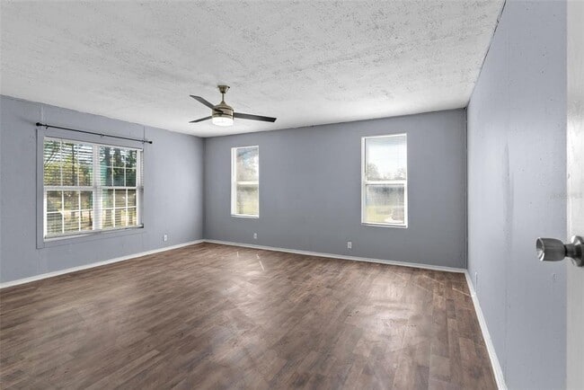 Building Photo - 16727 SE 91st St